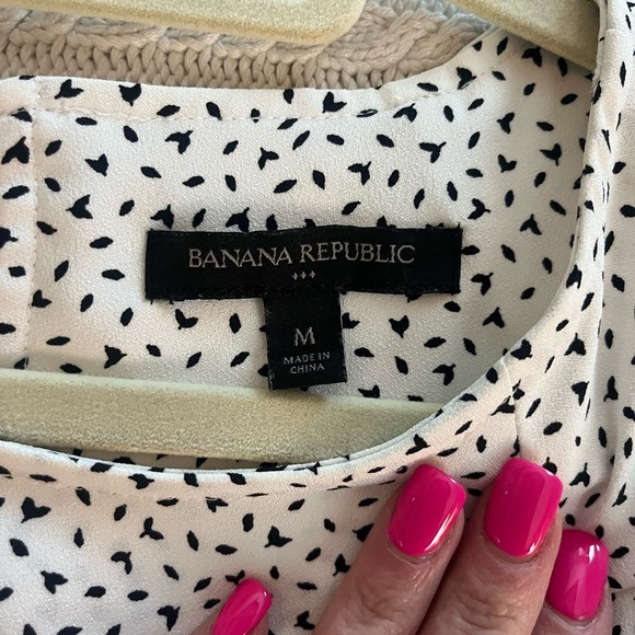 Banana Republic Rich White Small Black Patterned Blouse Women’s Size Medium - Picture 12 of 15